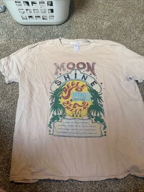 Moon Shine Graphic Tee - Beige/ pink Palm Print